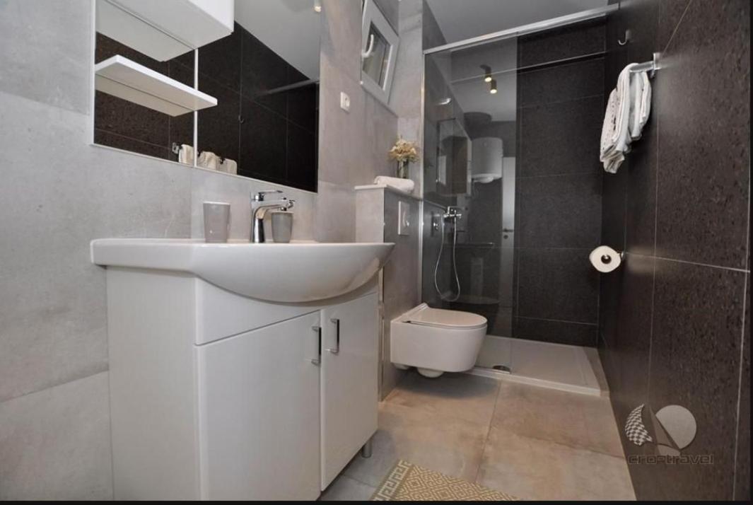 Apartmani Miranda Драшнице Екстериор снимка